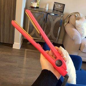 Pink Chi Ceramic Flat Iron